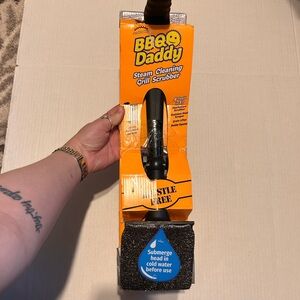 Scrub Daddy Grill Brush BBQ Daddy - with replacement scrubbers